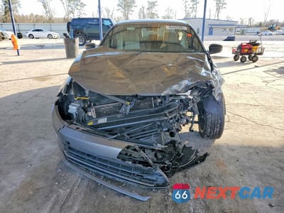 Piąte zdjęcie samochodu w środku: 2016 VOLKSWAGEN JETTA SPORT VIN:3VWD17AJ3GM399263 - miniatura