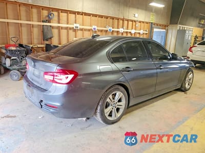 Trzecie zdjęcie samochodu z tyłu: 2016 BMW 328 XI SULEV VIN:WBA8E3G53GNU02368 - miniatura