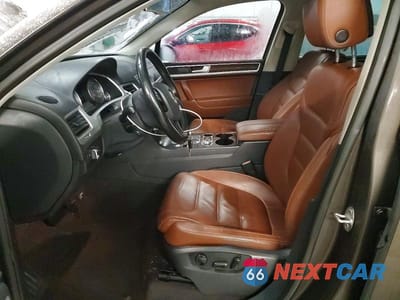 Zdjęcie 7 z 13 samochodu: 2015 VOLKSWAGEN TOUAREG V6 VIN:WVGEF9BP8FD006824 - miniatura