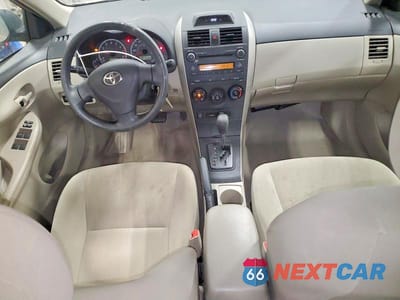 Zdjęcie 8 z 11 samochodu: 2012 TOYOTA COROLLA L VIN:2T1BU4EE7CC778492 - miniatura