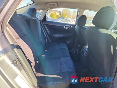 Zdjęcie 10 z 12 samochodu: 2019 NISSAN SENTRA SV VIN:3N1AB7AP7KL626222 - miniatura