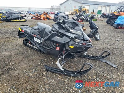 2017 SKIDOO RENEGADE X 850 E-TEC 2BPSUWHJ1HV000384 - główne zdjęcie licytacji z USA - miniatura
