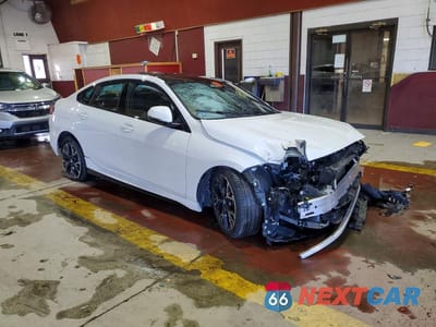 Czwarte zdjęcie samochodu z boku: 2025 BMW 228XI VIN:WBA23GG07S7T57004 - miniatura