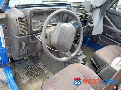 Zdjęcie 8 z 12 samochodu: 1999 JEEP WRANGLER / TJ SE VIN:1J4FY29P2XP481430 - miniatura