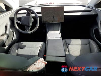 Zdjęcie 8 z 11 samochodu: 2024 TESLA MODEL 3 VIN:5YJ3E1EA5RF872467 - miniatura