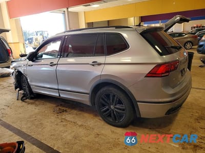 Drugie zdjęcie samochodu z przodu: 2022 VOLKSWAGEN TIGUAN SE R-LINE BLACK VIN:3VV8B7AX8NM062821 - miniatura