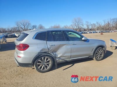 Trzecie zdjęcie samochodu z tyłu: 2019 BMW X3 XDRIVE30I VIN:5UXTR9C54KLE12021 - miniatura