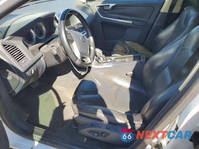 Zdjęcie 7 z 12 samochodu: 2013 VOLVO XC60 3.2 VIN:YV4940DL8D2434495 - miniatura