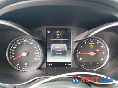 Zdjęcie 9 z 13 samochodu: 2018 MERCEDES-BENZ C 300 4MATIC VIN:55SWF4KB4JU279145 - miniatura