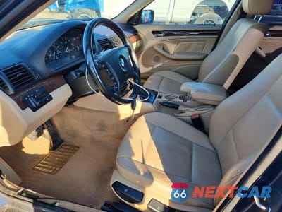 Zdjęcie 7 z 11 samochodu: 2005 BMW 325 XI VIN:WBAEU33435PR19870 - miniatura