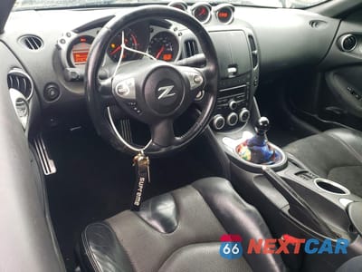 Zdjęcie 8 z 13 samochodu: 2009 NISSAN 370Z BASE VIN:JN1AZ44E09M407171 - miniatura