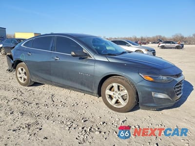 Czwarte zdjęcie samochodu z boku: 2019 CHEVROLET MALIBU LS VIN:1G1ZB5ST2KF173260 - miniatura