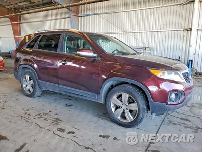 Czwarte zdjęcie samochodu z boku: 2012 KIA SORENTO VIN:5XYKU4A66CG298513 - miniatura