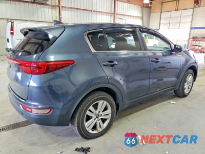 Trzecie zdjęcie samochodu z tyłu: 2017 KIA SPORTAGE LX VIN:KNDPMCAC7H7118627 - miniatura