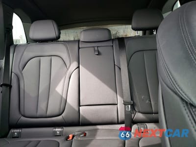 Zdjęcie 10 z 13 samochodu: 2021 BMW X5 XDRIVE40I VIN:5UXCR6C07M9H45283 - miniatura