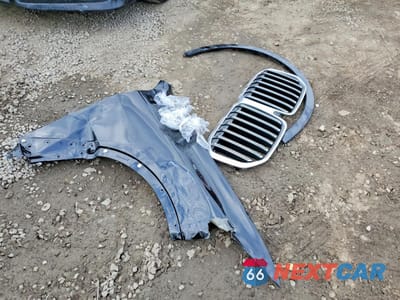 Zdjęcie 13 z 14 samochodu: 2025 BMW X7 XDRIVE40I VIN:5UX23EM07S9Z37299 - miniatura