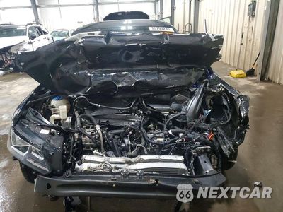 Piąte zdjęcie samochodu w środku: 2016 VOLKSWAGEN PASSAT S VIN:1VWAT7A30GC064249 - miniatura