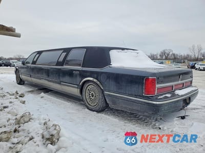 Drugie zdjęcie samochodu z przodu: 1995 LINCOLN TOWN CAR EXECUTIVE VIN:1LNLM81W8SY729429 - miniatura