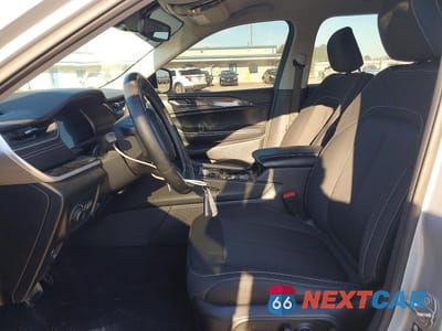 Zdjęcie 7 z 12 samochodu: 2021 JEEP GRAND CHEROKEE L LAREDO VIN:1C4RJKAG0M8168921 - miniatura