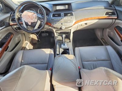 Zdjęcie 8 z 13 samochodu: 2011 HONDA ACCORD EXL VIN:1HGCP2F87BA152132 - miniatura