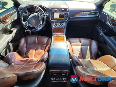 Zdjęcie 8 z 13 samochodu: 2017 LINCOLN CONTINENTAL RESERVE VIN:1LN6L9RP8H5608736 - miniatura