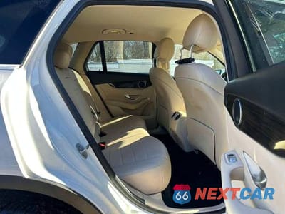 Piąte zdjęcie samochodu w środku: 2020 MERCEDES-BENZ GLC 300 4MATIC VIN:WDC0G8EB0LF740633 - miniatura