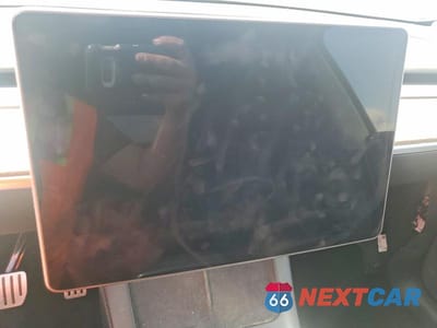 Zdjęcie 9 z 12 samochodu: 2022 TESLA MODEL Y VIN:7SAYGDEFXNF443819 - miniatura