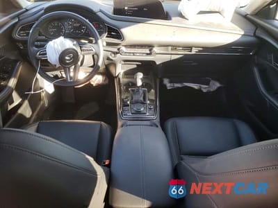 Zdjęcie 8 z 11 samochodu: 2021 MAZDA CX-30 VIN:3MVDMBAYXMM233519 - miniatura