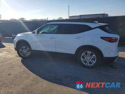 Drugie zdjęcie samochodu z przodu: 2021 CHEVROLET BLAZER 3LT VIN:3GNKBJRS3MS508286 - miniatura