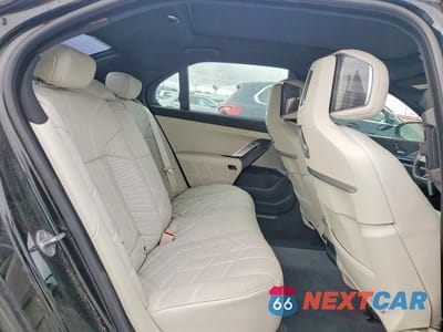 Zdjęcie 10 z 12 samochodu: 2023 BMW 760 XI VIN:WBA33EJ05PCN11130 - miniatura
