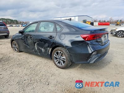 Drugie zdjęcie samochodu z przodu: 2024 KIA FORTE VIN:3KPF24AD8RE806492 - miniatura