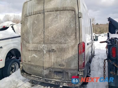 Trzecie zdjęcie samochodu z tyłu: 2022 FORD TRANSIT T-250 - AWD - CARGO VAN *** PRIOR FLEET *** VIN:1FTBR2X84NKA68173 - miniatura