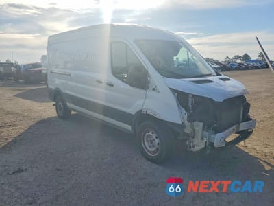 Czwarte zdjęcie samochodu z boku: 2023 FORD TRANSIT T-250 VIN:1FTBR1C84PKA58813 - miniatura