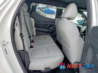 Zdjęcie 10 z 11 samochodu: 2025 HYUNDAI SANTA CRUZ SEL VIN:5NTJBDDE6SH143781 - miniatura