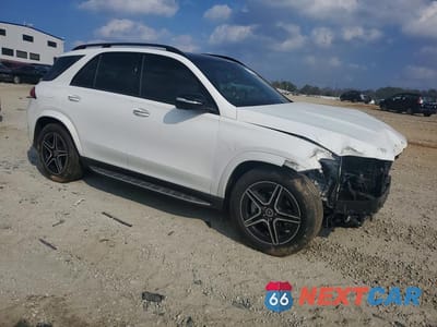 Czwarte zdjęcie samochodu z boku: 2022 MERCEDES-BENZ GLE 350 VIN:4JGFB4JB1NA810598 - miniatura