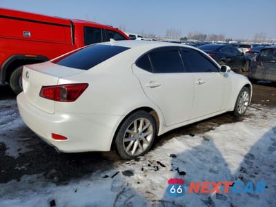 Trzecie zdjęcie samochodu z tyłu: 2011 LEXUS IS VIN:JTHCF5C28B5046962 - miniatura