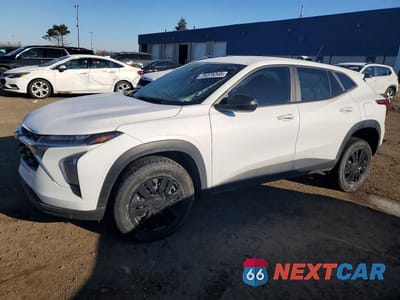 2024 CHEVROLET TRAX LS KL77LFE25RC010745 - główne zdjęcie licytacji z USA - miniatura