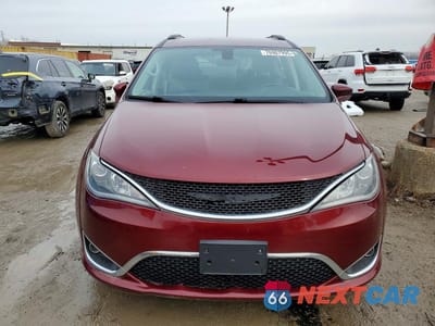 Piąte zdjęcie samochodu w środku: 2017 CHRYSLER PACIFICA TOURING L VIN:2C4RC1BG7HR583893 - miniatura