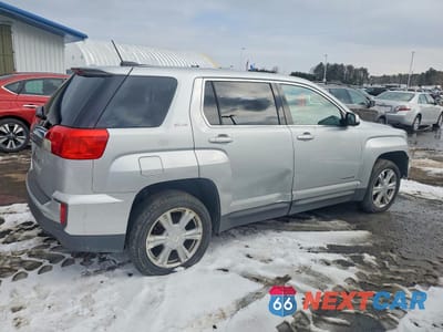 Trzecie zdjęcie samochodu z tyłu: 2017 GMC TERRAIN SLE VIN:2GKALMEK8H6343983 - miniatura
