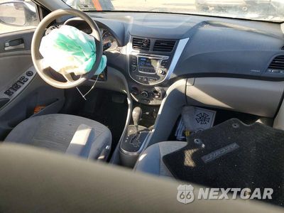 Zdjęcie 8 z 13 samochodu: 2017 HYUNDAI ACCENT SE VIN:KMHCT4AEXHU194428 - miniatura