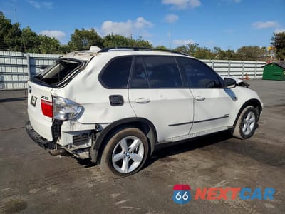 Trzecie zdjęcie samochodu z tyłu: 2009 BMW X5 XDRIVE30I VIN:5UXFE43559L266067 - miniatura