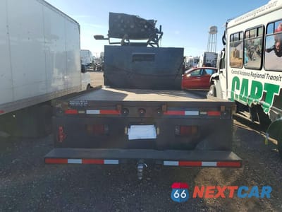 Zdjęcie 6 z 13 samochodu: 2024 ISUZU NPR HD FLATBED TRUCK VIN:54DC4W1DXRS220796 - miniatura