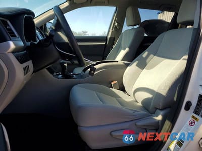 Zdjęcie 7 z 14 samochodu: 2017 TOYOTA HIGHLANDER VIN:5TDBGRFH7HS028652 - miniatura