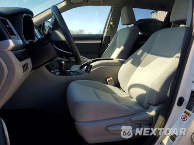 Zdjęcie 7 z 14 samochodu: 2017 TOYOTA HIGHLANDER VIN:5TDBGRFH7HS028652 - miniatura