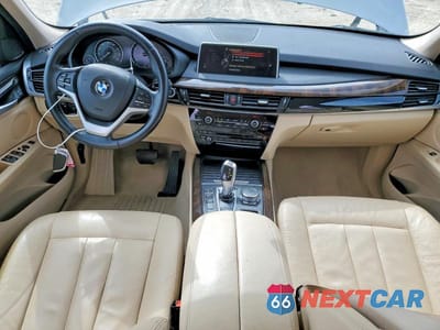 Zdjęcie 8 z 13 samochodu: 2015 BMW X5 SDRIVE35I VIN:5UXKR2C58F0H38575 - miniatura