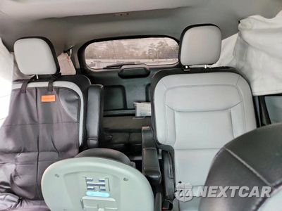 Zdjęcie 10 z 13 samochodu: 2021 FORD EXPLORER XLT VIN:1FMSK8DH1MGA00860 - miniatura