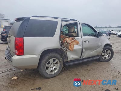 Trzecie zdjęcie samochodu z tyłu: 2007 GMC YUKON VIN:1GKFC13J47J117858 - miniatura