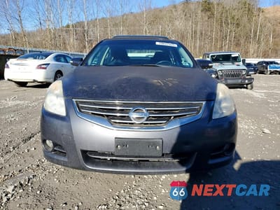 Piąte zdjęcie samochodu w środku: 2011 NISSAN ALTIMA 3.5 SR VIN:1N4BL2AP2BN426260 - miniatura