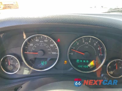 Zdjęcie 9 z 14 samochodu: 2011 JEEP WRANGLER VIN:1J4AA2D11BL607875 - miniatura