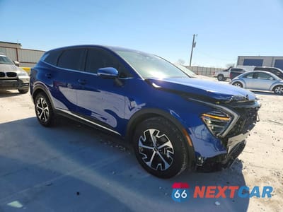 Czwarte zdjęcie samochodu z boku: 2025 KIA SPORTAGE EX VIN:5XYK33DF2SG291095 - miniatura